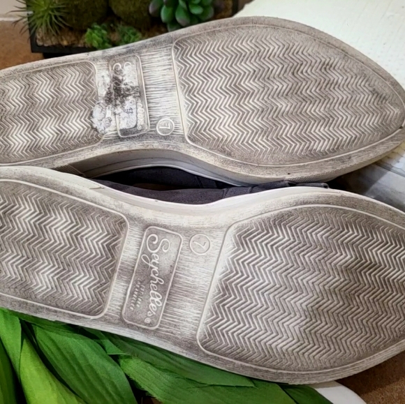 Seychelles size 7 - Picture 5 of 5